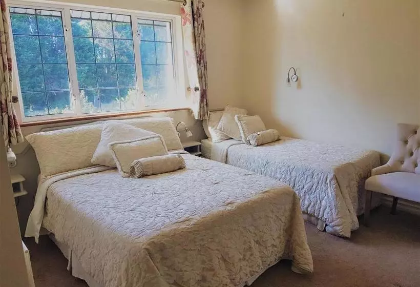 Groveside Farm B&b