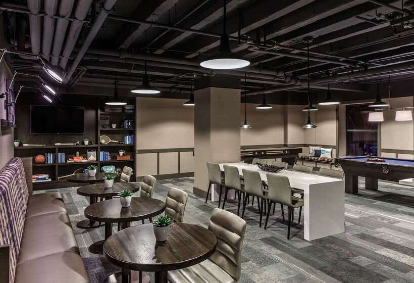 Cambria Hotel Chicago Loop   Theatre District