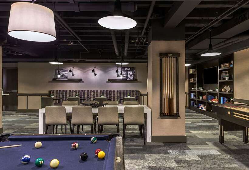 Cambria Hotel Chicago Loop   Theatre District