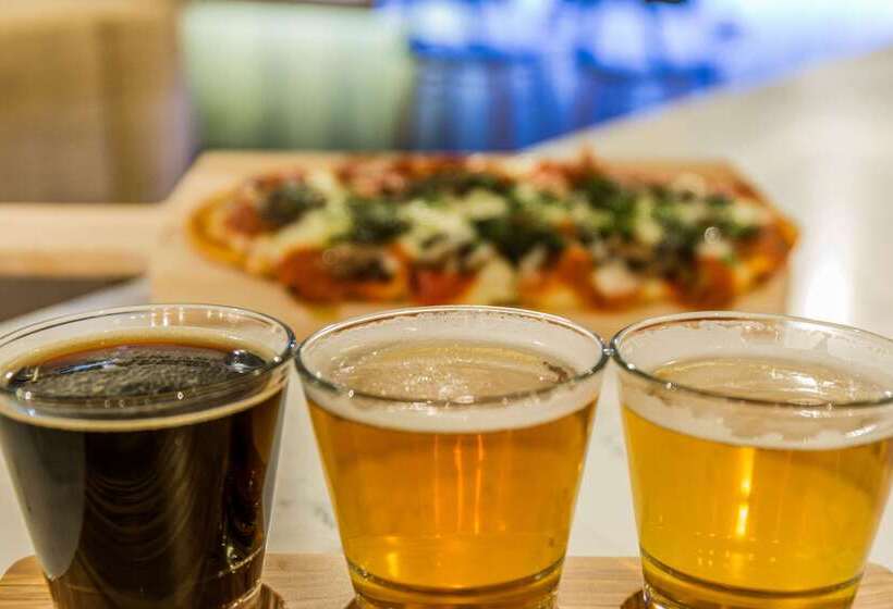 Cambria Hotel Chicago Loop   Theatre District