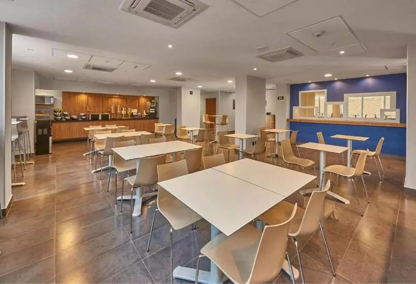 Hotelli City Express By Marriott Celaya Galerias