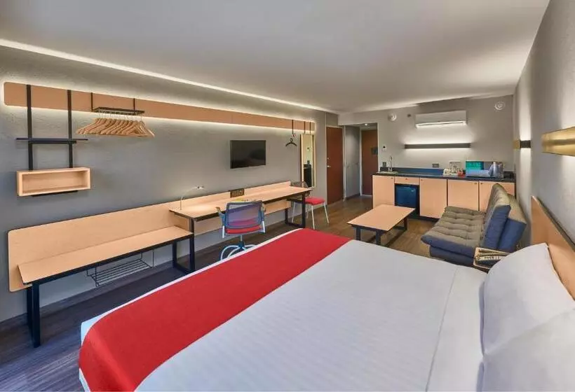 Hotelli City Express By Marriott Celaya Galerias