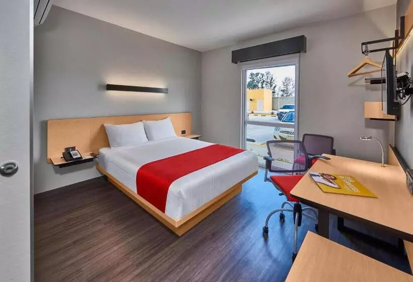 Hotelli City Express By Marriott Celaya Galerias