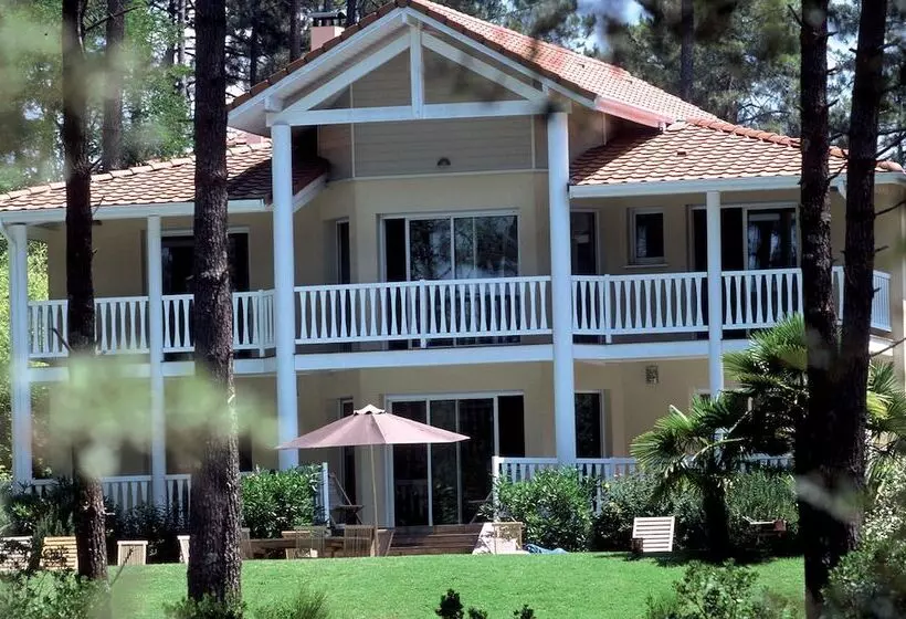 هتل Lagrange Vacances   Eden Parc Golf