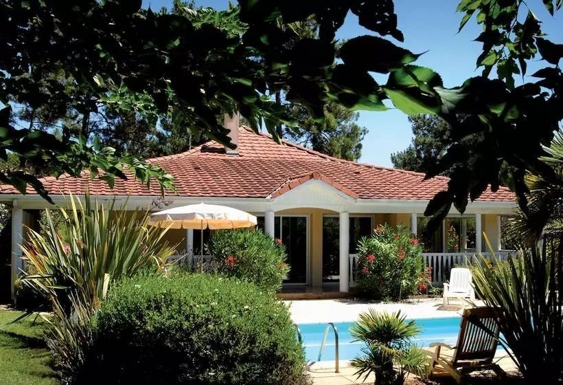 هتل Lagrange Vacances   Eden Parc Golf