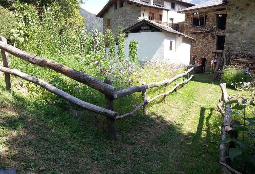 민박 Ar Mountains Lodge Villachiara