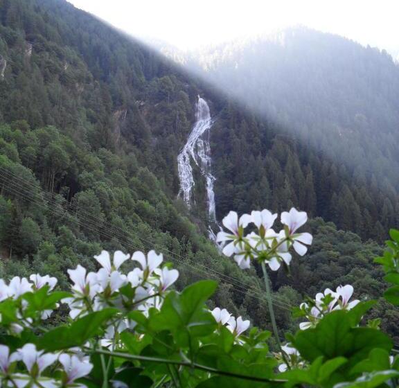 민박 Ar Mountains Lodge Villachiara