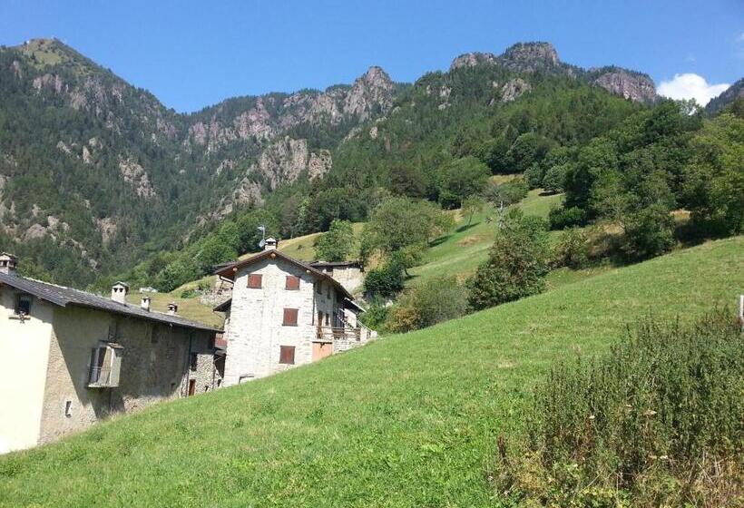 민박 Ar Mountains Lodge Villachiara