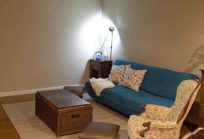 민박 Character & Charm In The Heart Of The City