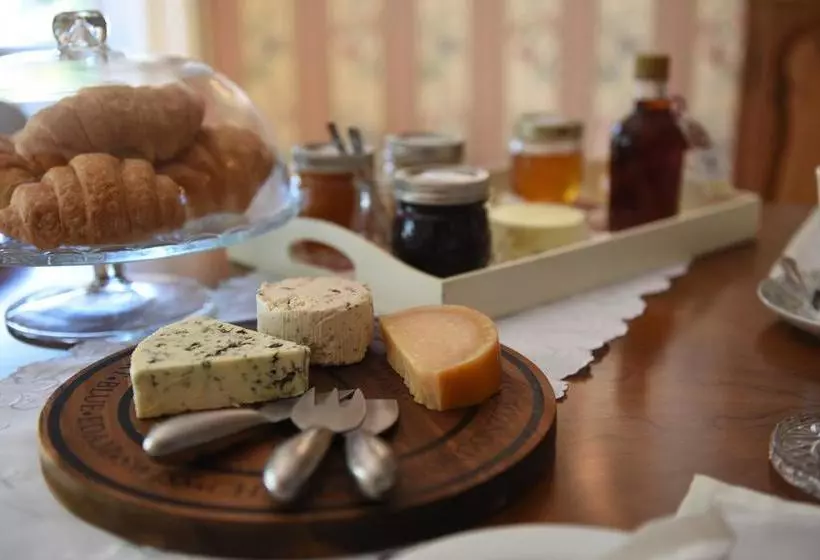 ベッドアンドブレックファースト Château La Motte Guest House