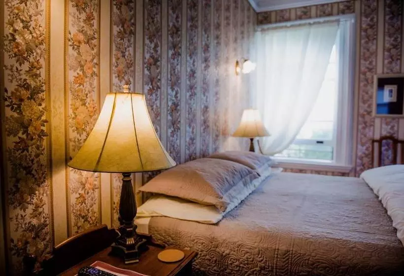 ベッドアンドブレックファースト Château La Motte Guest House
