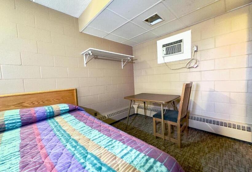 Capone's Hideaway Motel