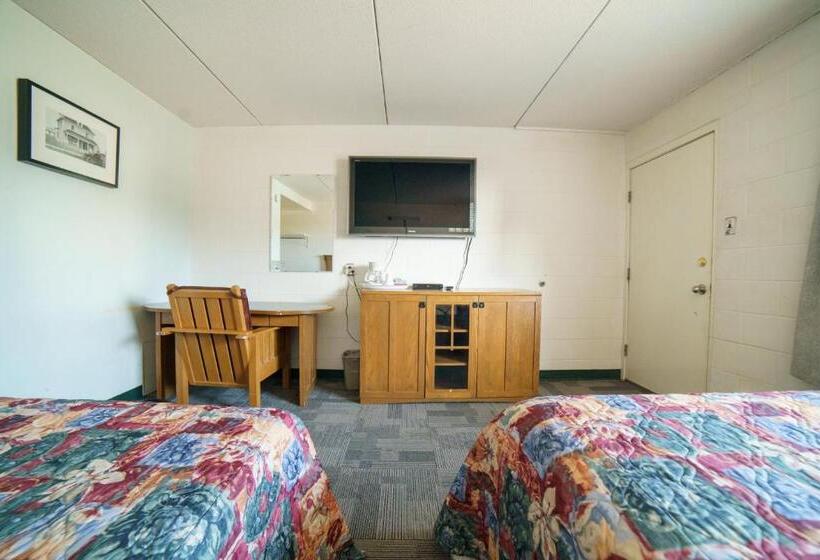 Capone's Hideaway Motel