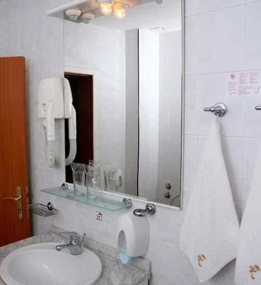 هتل Kristel Park All Inclusive Light