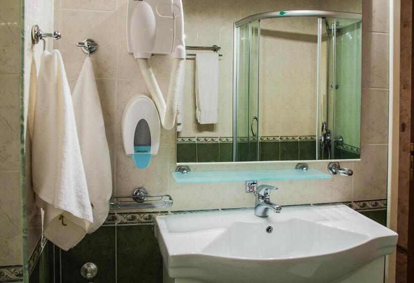 هتل Kristel Park All Inclusive Light