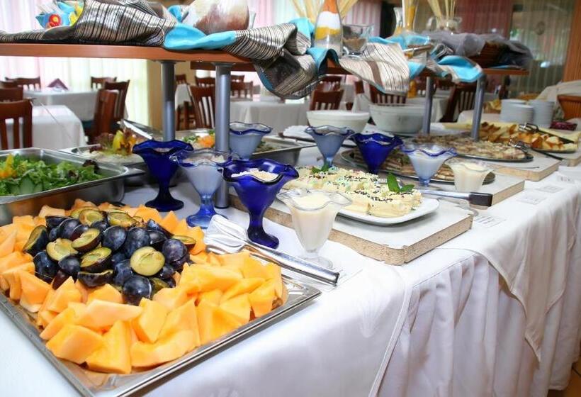 هتل Kristel Park All Inclusive Light