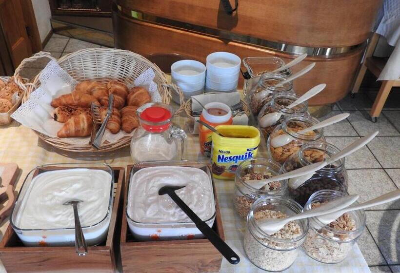 בית מלון כפרי Le Clocher