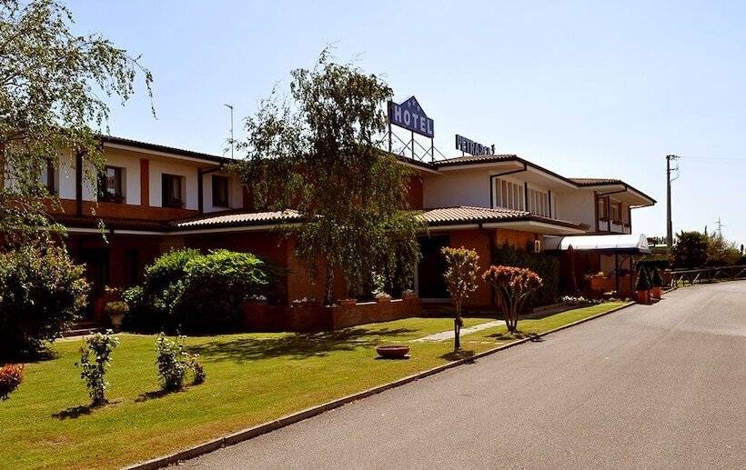 בית מלון כפרי Petrarca