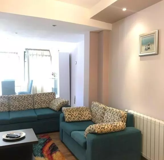 ホテル White Rose Guest Rooms