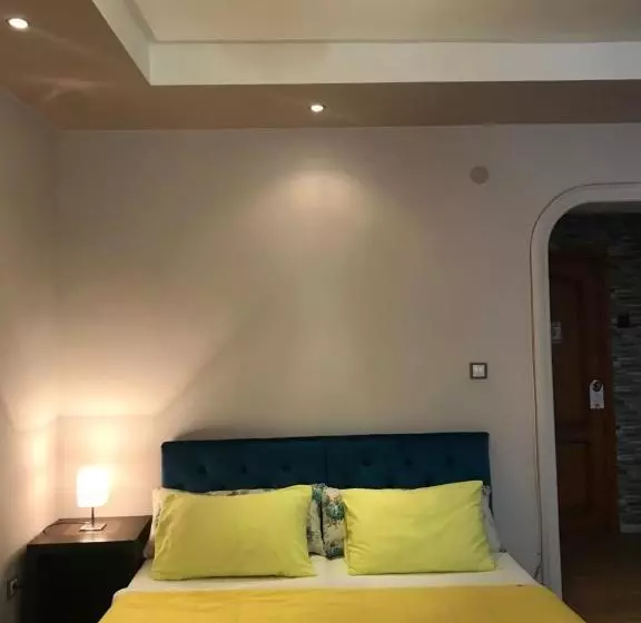 ホテル White Rose Guest Rooms