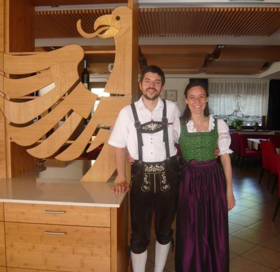 בית מלון כפרי Zum Tiroler Adler