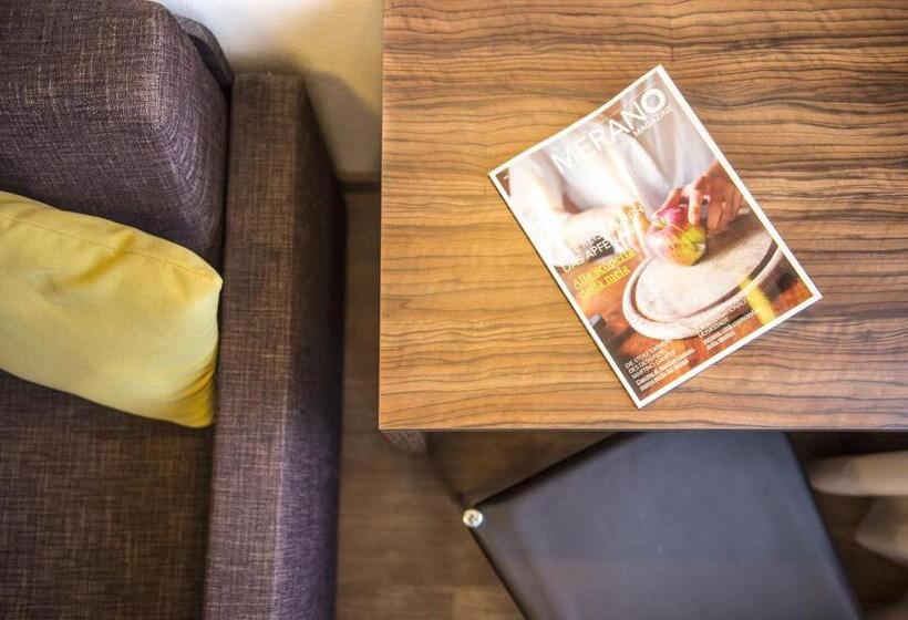 בית מלון כפרי Zum Tiroler Adler