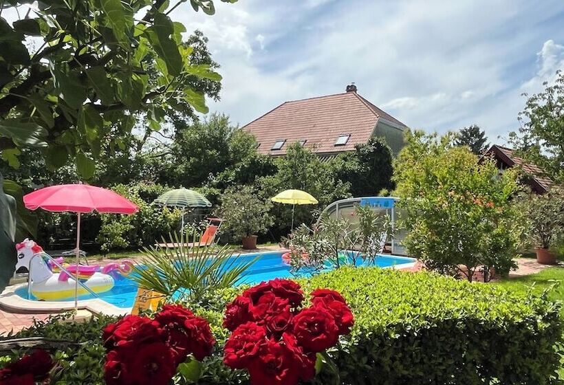 Hotelli Joker Villa Apartementhaus