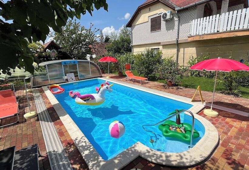 Hotelli Joker Villa Apartementhaus