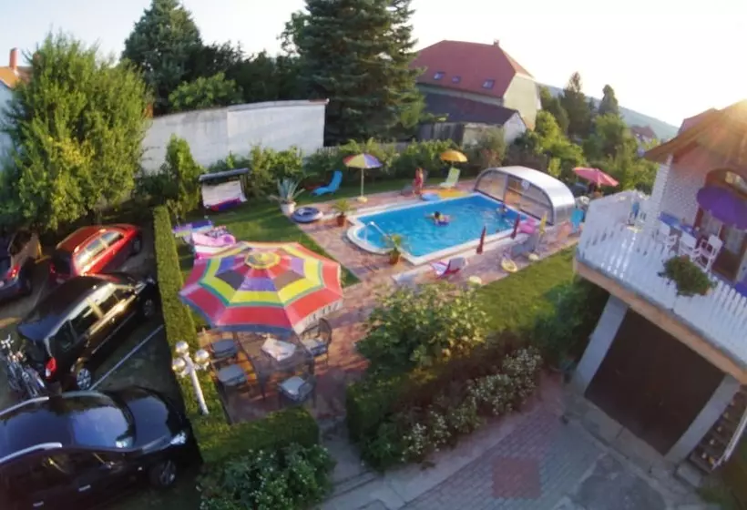 Hotelli Joker Villa Apartementhaus