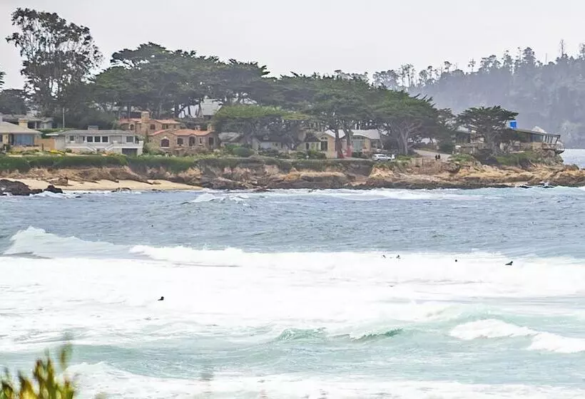 12 Oaks Romantic Escape For 2