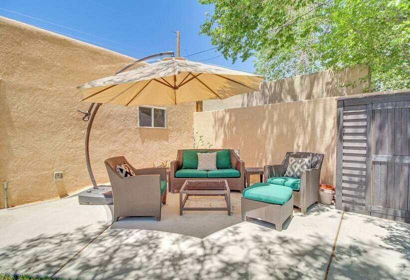 Albuquerque Adobe Cottage: Yard, Walkable Area