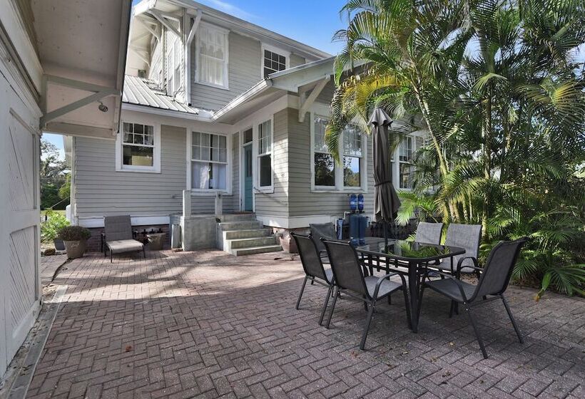 Arcadia Bed & Breakfast