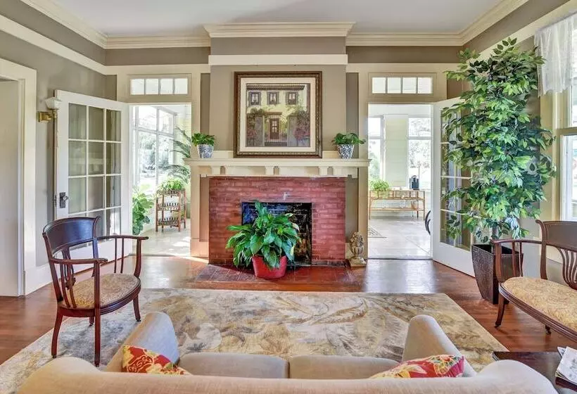 Arcadia Bed & Breakfast