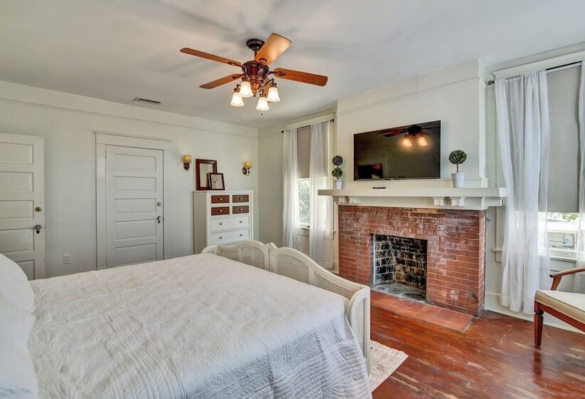 Arcadia Bed & Breakfast