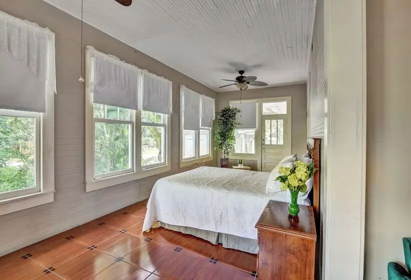 Arcadia Bed & Breakfast