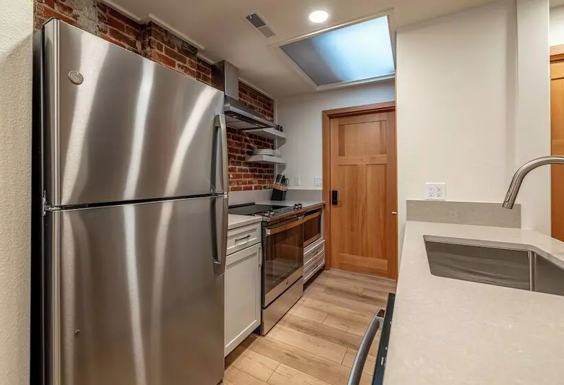 Bavarian Lodge Suites