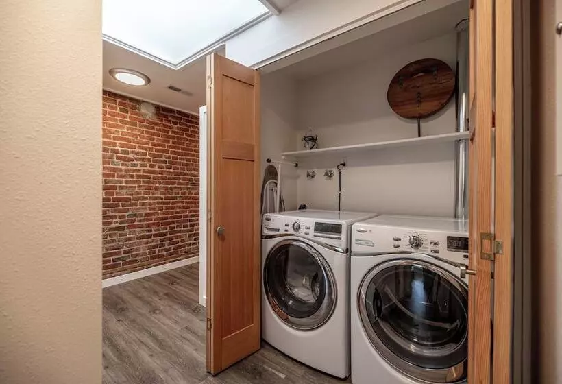 Bavarian Lodge Suites