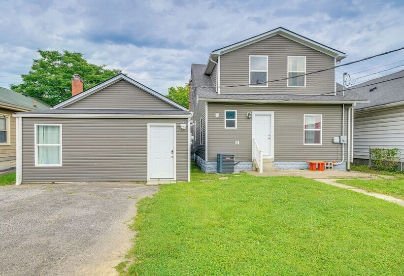 Bright New Albany Home: 12 Mi To Churchill Downs!