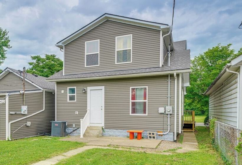 Bright New Albany Home: 12 Mi To Churchill Downs!