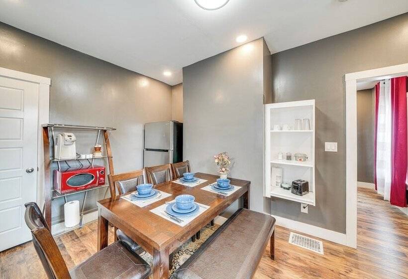 Bright New Albany Home: 12 Mi To Churchill Downs!