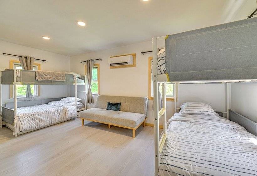 Charming Catskills Getaway: Hike, Bike, Sip & More