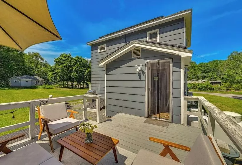 Charming Catskills Getaway: Hike, Bike, Sip & More