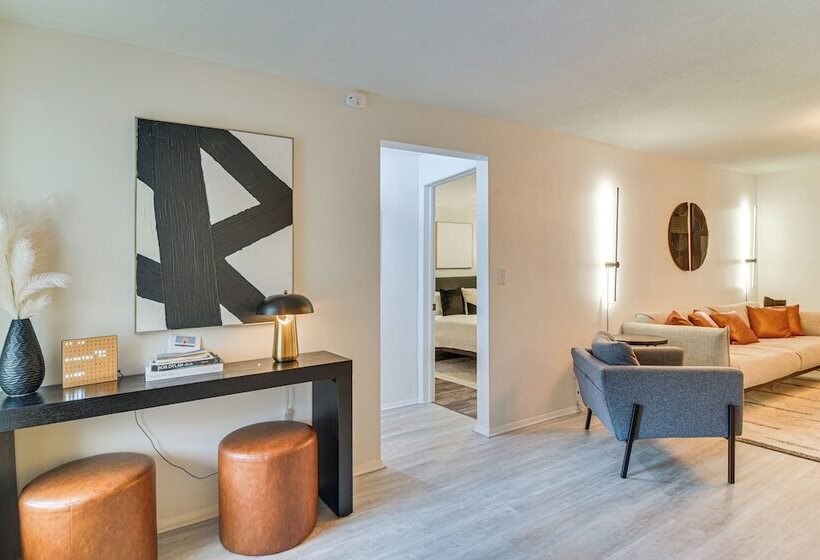 Clearwater Home W/ Outdoor Shower ~ 5 Mi To Beach!