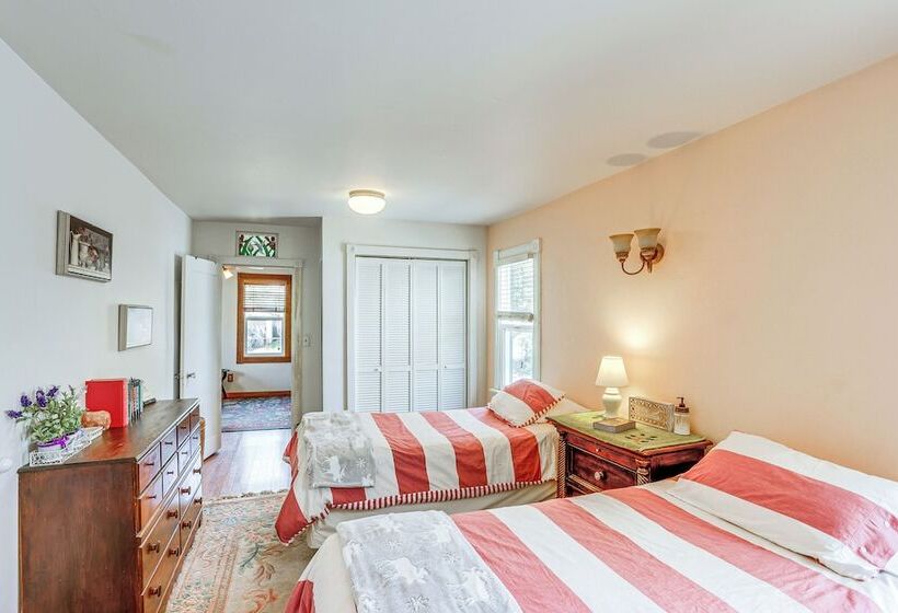 Cozy Dove Creek Cottage W/ Patio & Spacious Yard