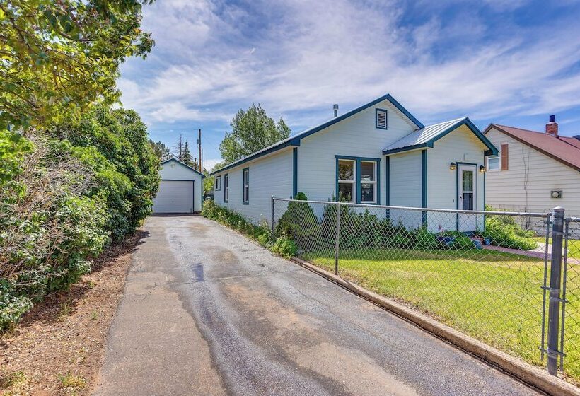 Cozy Dove Creek Cottage W/ Patio & Spacious Yard