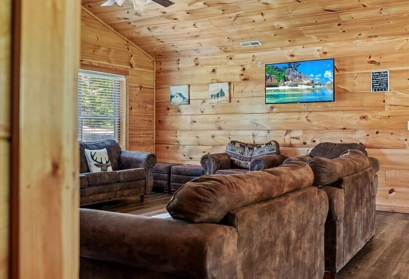 Elegant Elite Estate By Ghosal Luxury Lodging