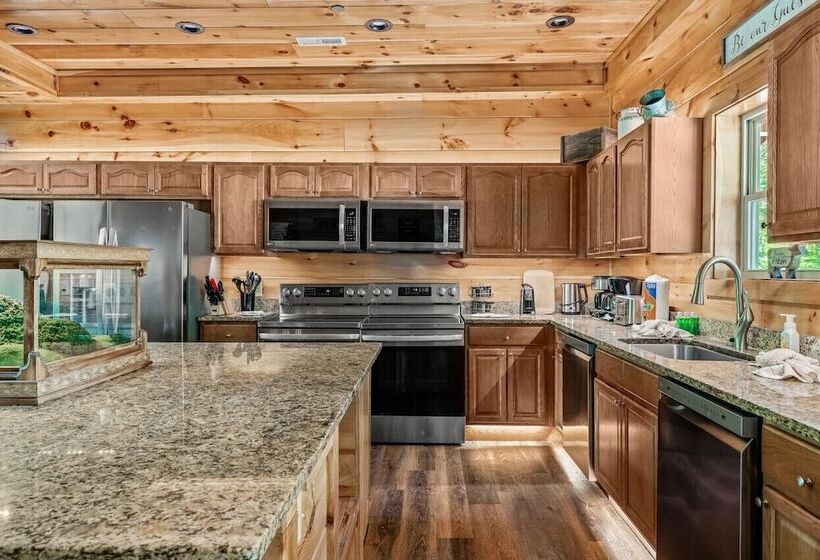 Elegant Elite Estate By Ghosal Luxury Lodging