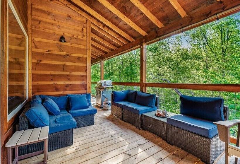 Elegant Elite Estate By Ghosal Luxury Lodging