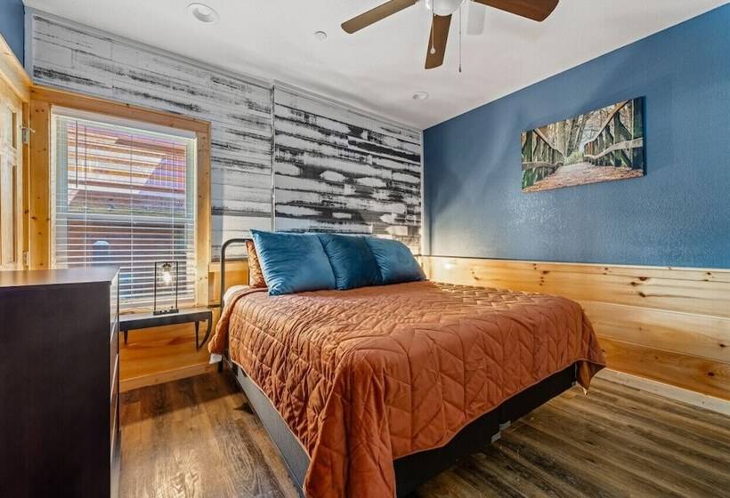 Elegant Elite Estate By Ghosal Luxury Lodging