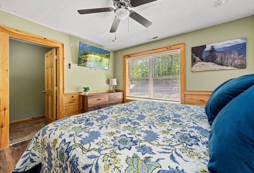 Elegant Elite Estate By Ghosal Luxury Lodging